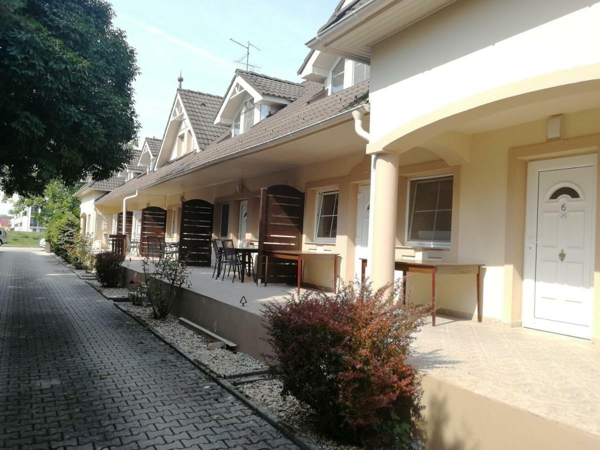 Ovar Apartman Mosonmagyarovar Exterior photo